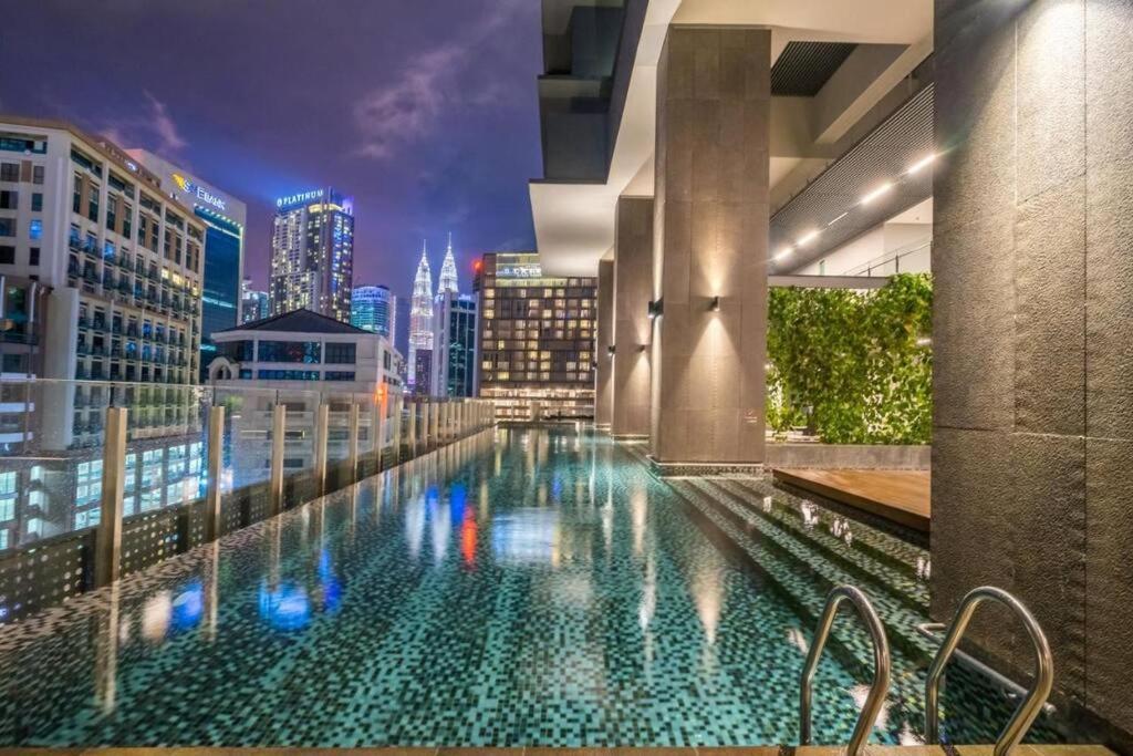 Majestic Apartment Klcc กัวลาลัมเปอร์ ภายนอก รูปภาพ